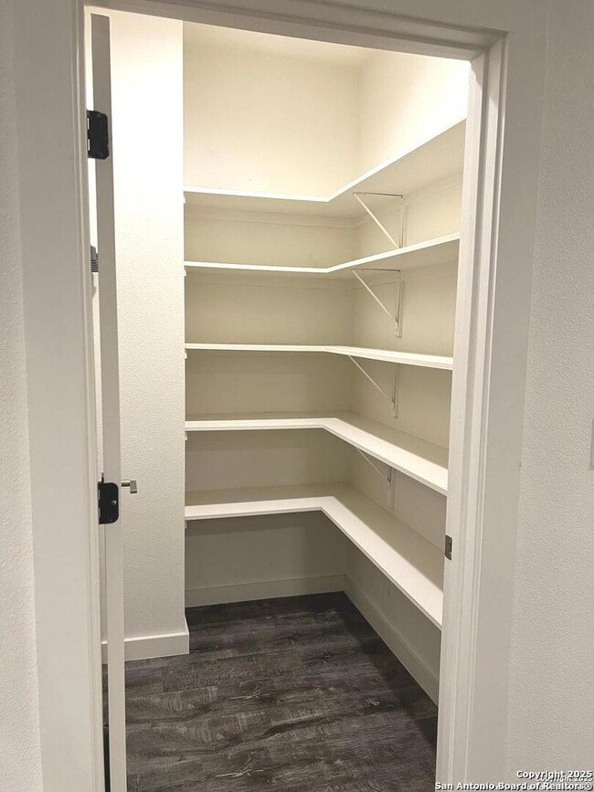 1145 N Academy Ave unit 2, New Braunfels, TX 78130 - photo 6