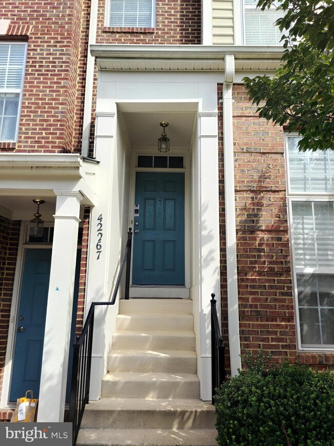 42267 Terrazzo Terrace, Stone Ridge, VA 20105 - photo 2