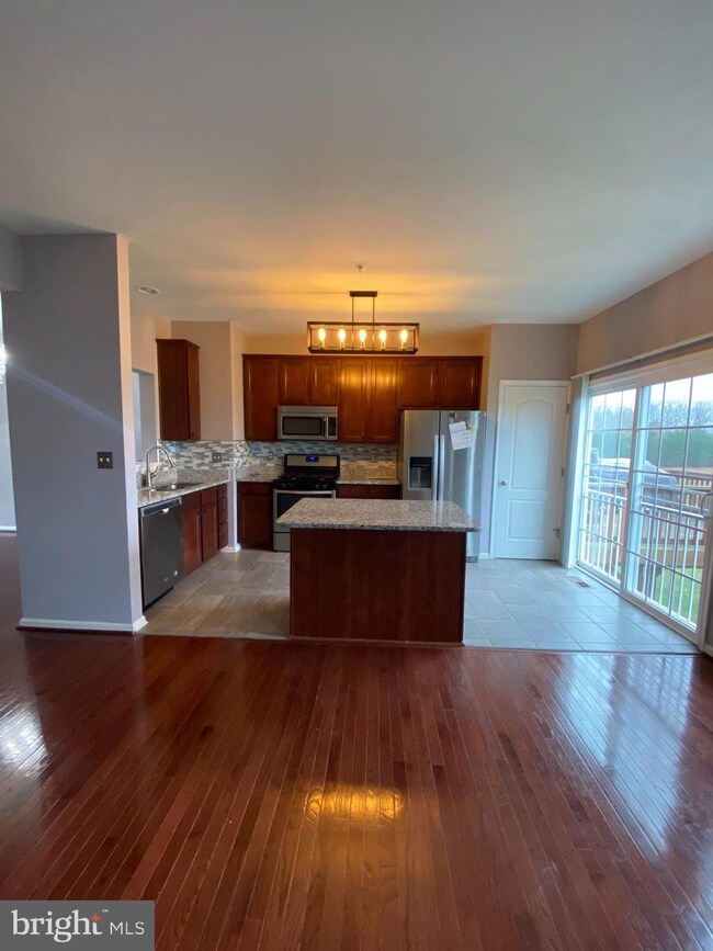 7308 Chaddsford Shoreside Ct, Brandywine, MD 20613 - photo 6