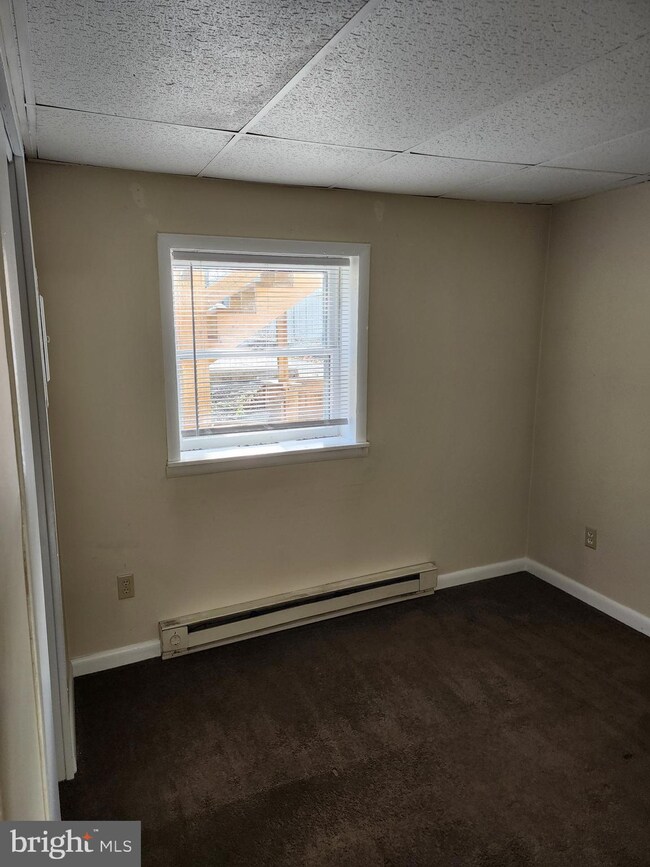 45 N Green St unit 2, Berkeley Springs, WV 25411 - photo 6