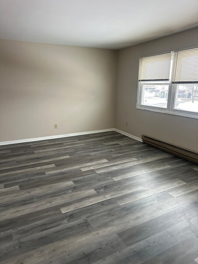 1015 N Farnsworth Ave unit J, Aurora, IL 60505 - photo 7