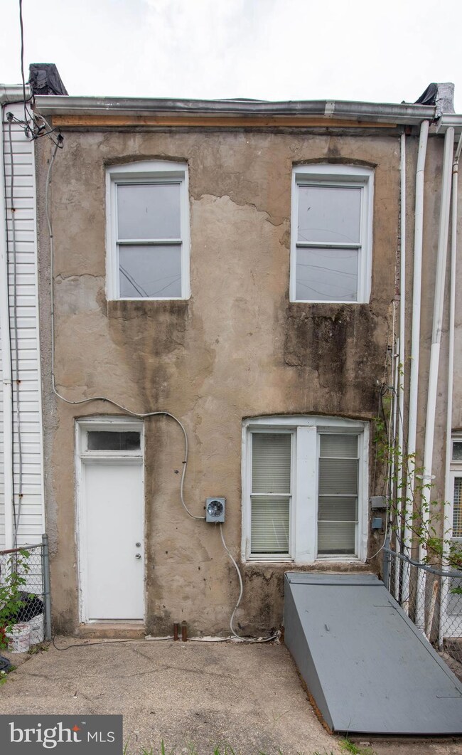 159 S Hilton St, Baltimore, MD 21229 - photo 2