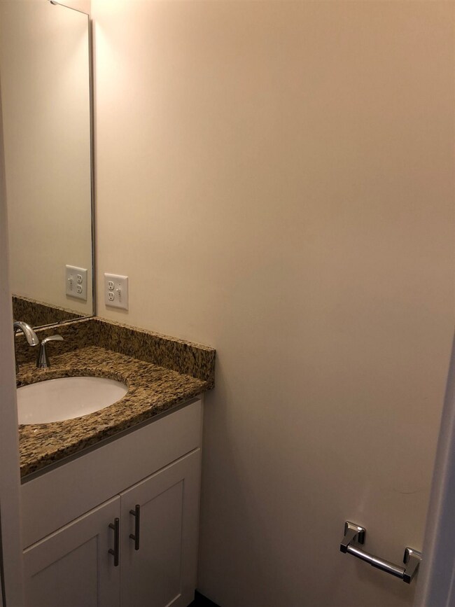 1r Grape St unit D, New Market, NH 03857 - photo 6