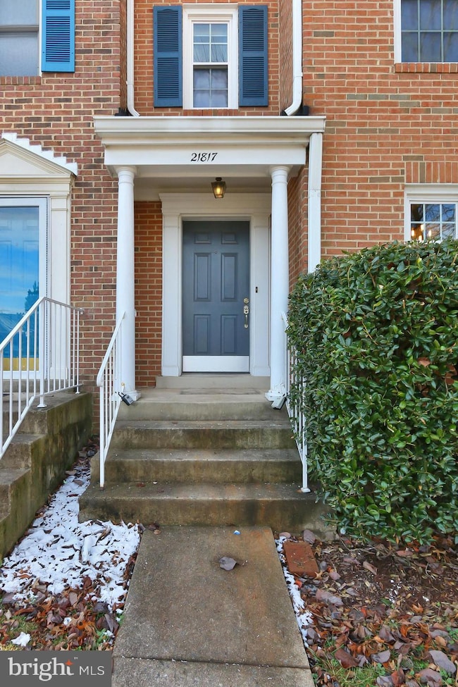 21817 Stonington Square, Sterling, VA 20164 - photo 4