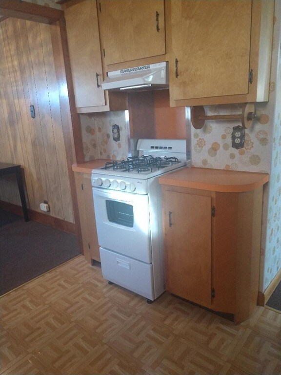 1253 N High St unit 2 South, Fall River, MA 02720 - photo 3