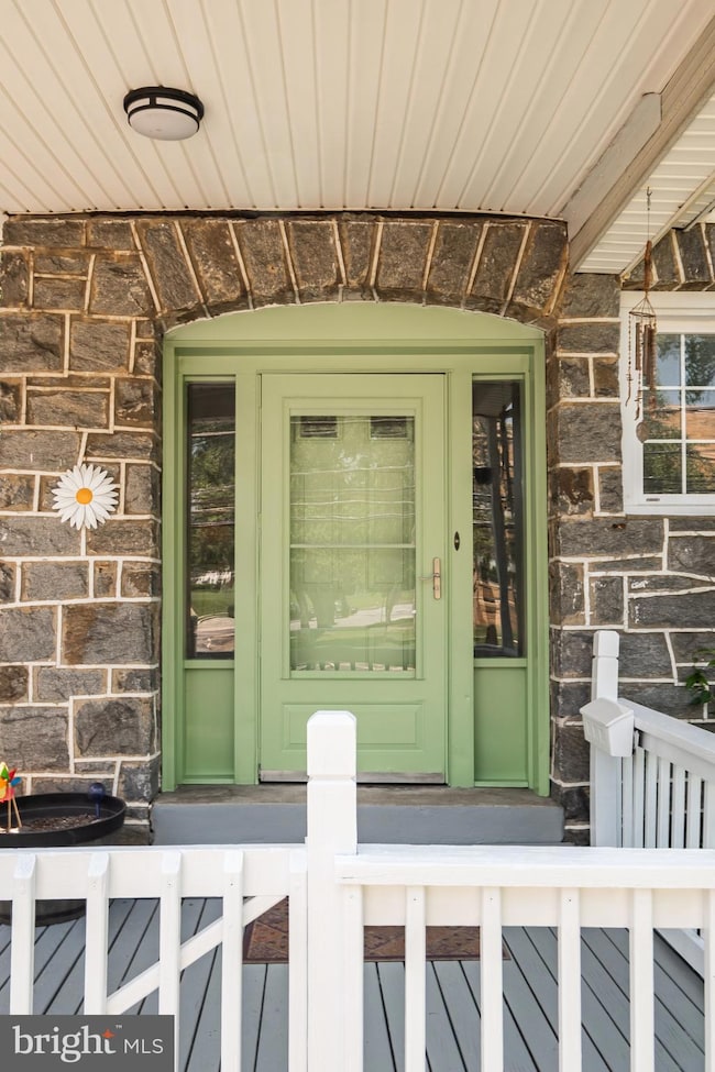 72 Clover Ave, Lansdowne, PA 19050 - photo 2