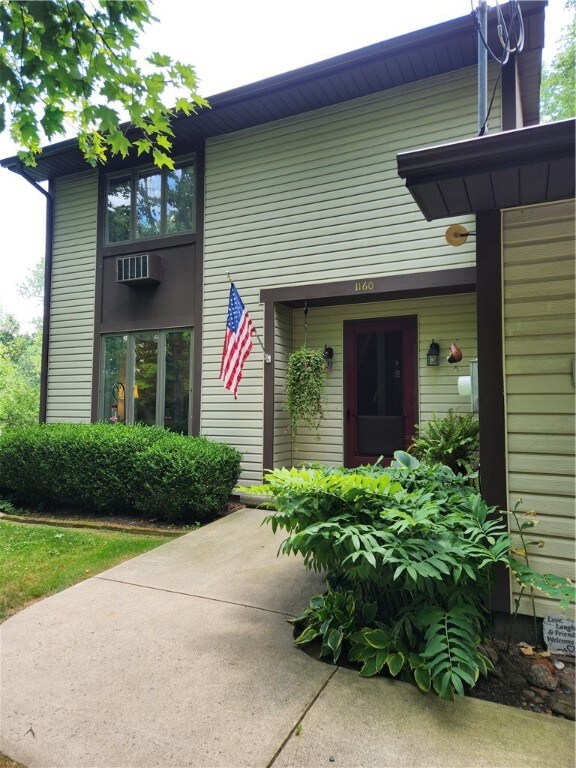 Close up of front entry - let's go inside!