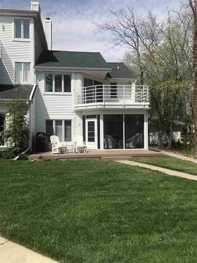 11520 N Lake View Trace unit 12, Syracuse, IN 46567 - photo 4