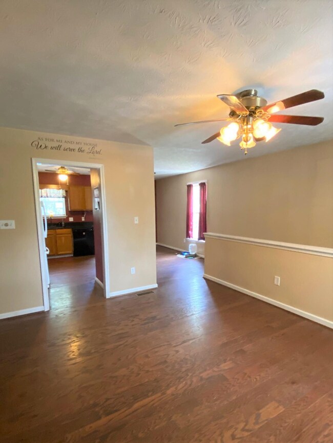 1518 Shenandoah Ave, Waynesboro, VA 22980 - photo 5