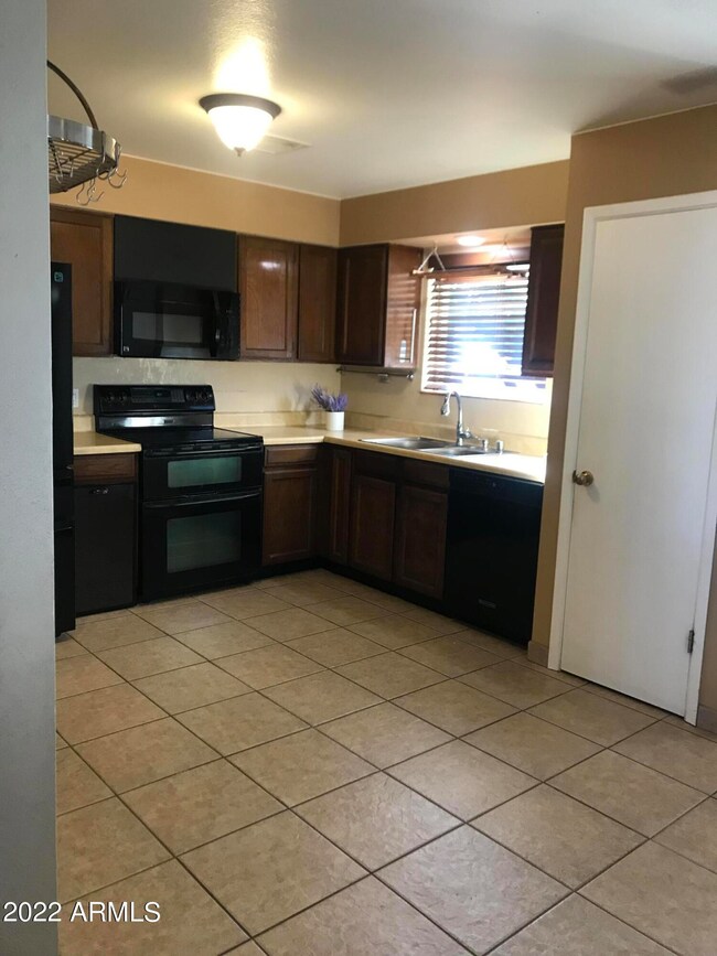 9535 E Adobe Rd, Mesa, AZ 85207 - photo 6