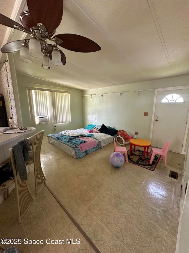 1919 Live Oak St NE, Palm Bay, FL 32905 - photo 6