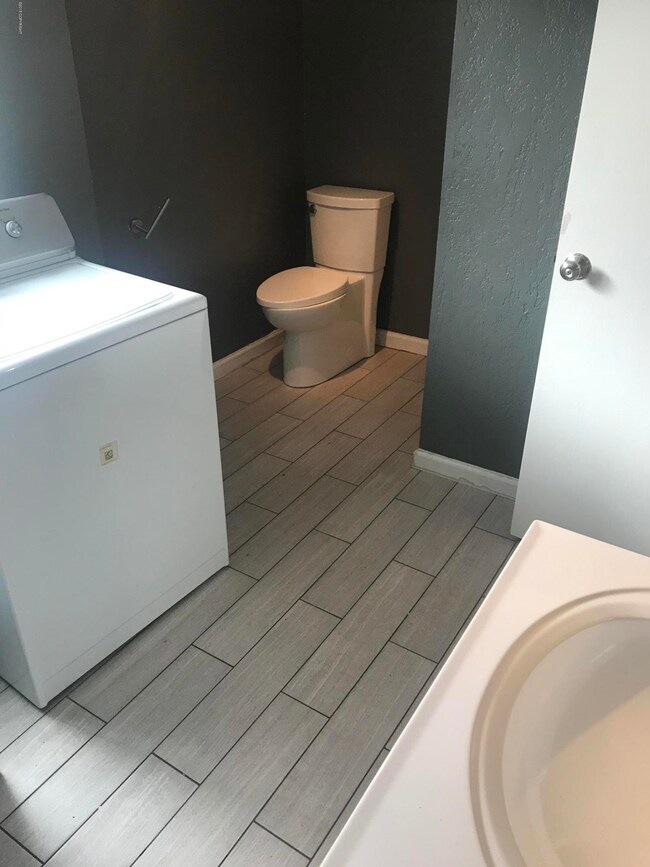 4000 Harrison St unit 3, Anchorage, AK 99503 - photo 4