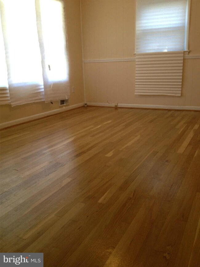 2112 Vermont Ave, Hyattsville, MD 20785 - photo 2