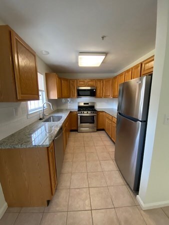 6 Messenger St unit 7, Plainville, MA 02762 - photo 4