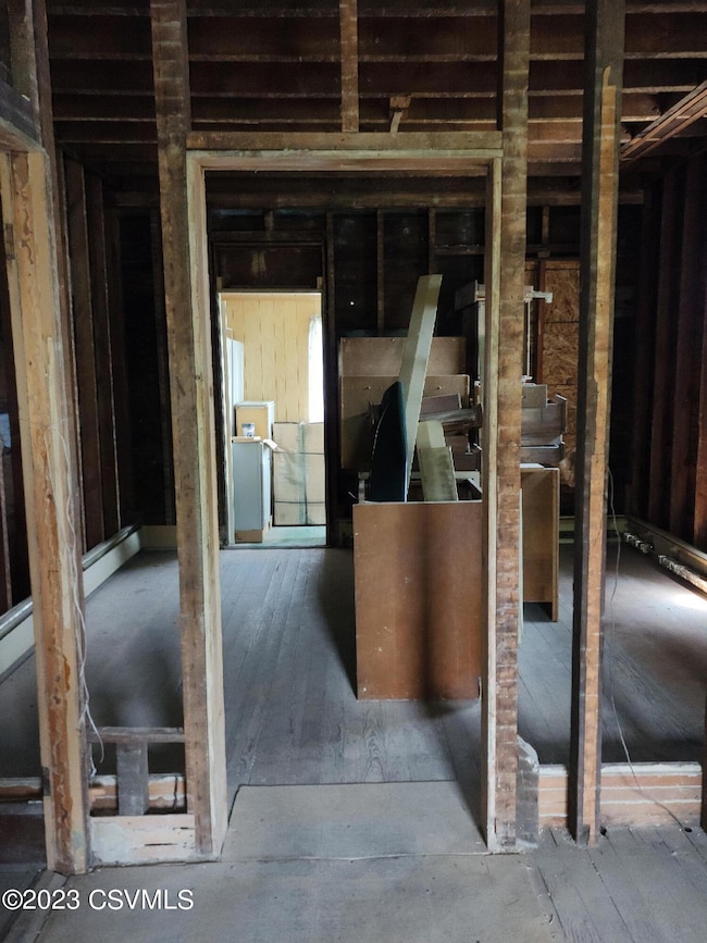 122 N Pearl St, Shamokin, PA 17872 - photo 5