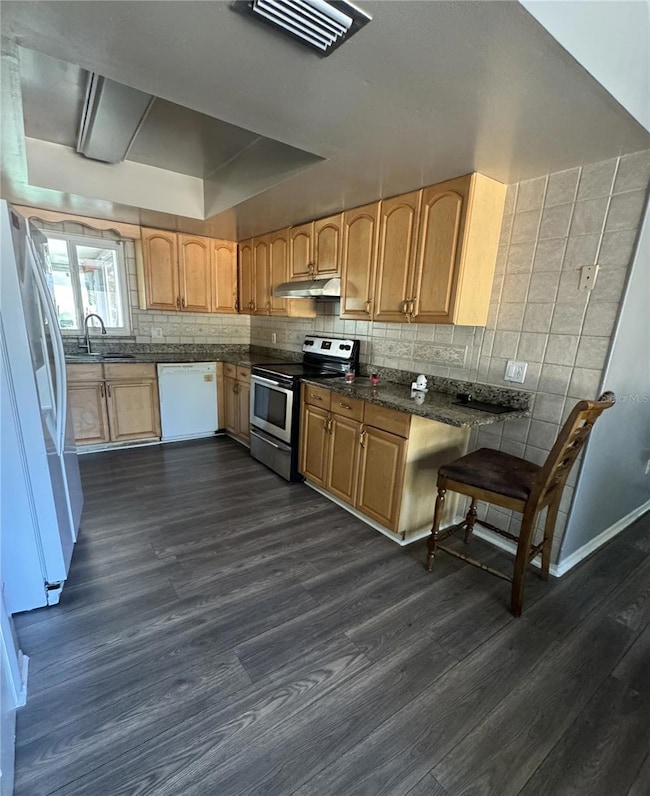 1702 Hickorywood Ln, Orlando, FL 32818 - photo 5