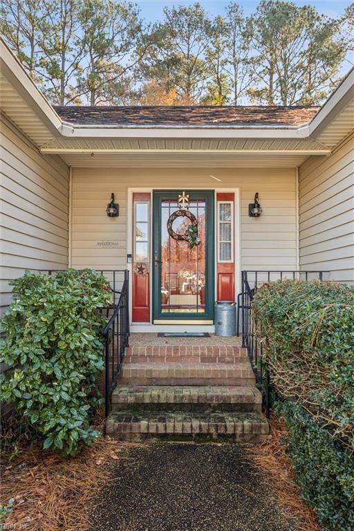 300 Buttercup Ln, Newport News, VA 23602 - photo 3