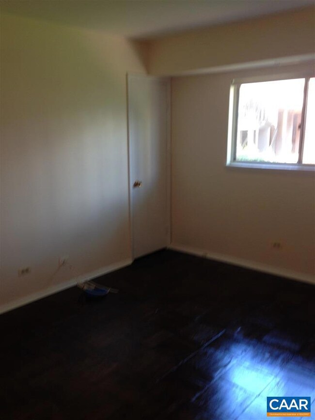 1215 Wertland St unit C23, Charlottesville, VA 22903 - photo 6