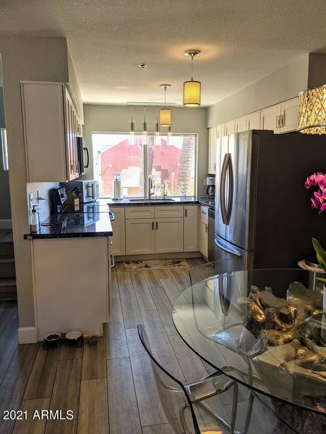 Hayden Square kitchen and dining room