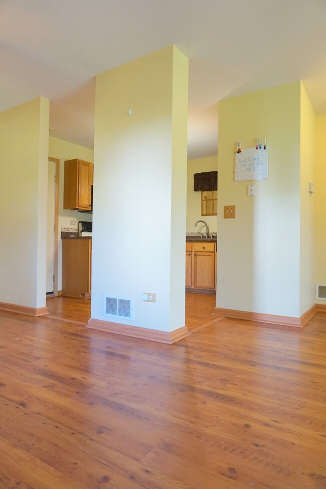 1847 Mappold Way, Joliet, IL 60435 - photo 6