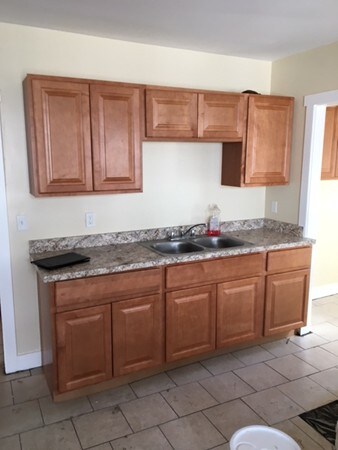 642 Belmont Ave, Springfield, MA 01108 - photo 2