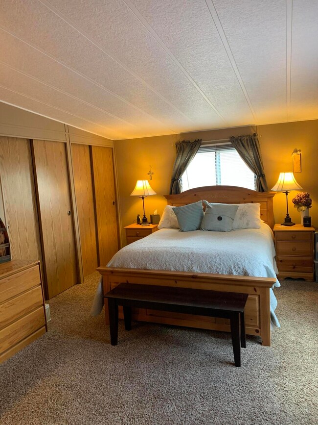 Weyand primary bedroom