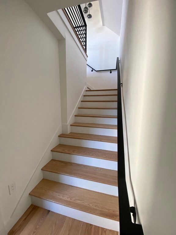 15 Lake St unit 3, Somerville, MA 02143 - photo 2