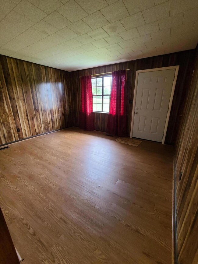 1906 Helton Rd, Bean Station, TN 37708 - photo 3