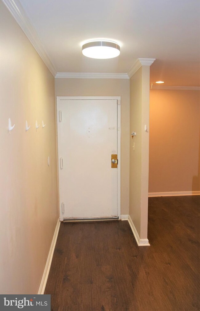 866 Quince Orchard Blvd unit OP2, Gaithersburg, MD 20878 - photo 2