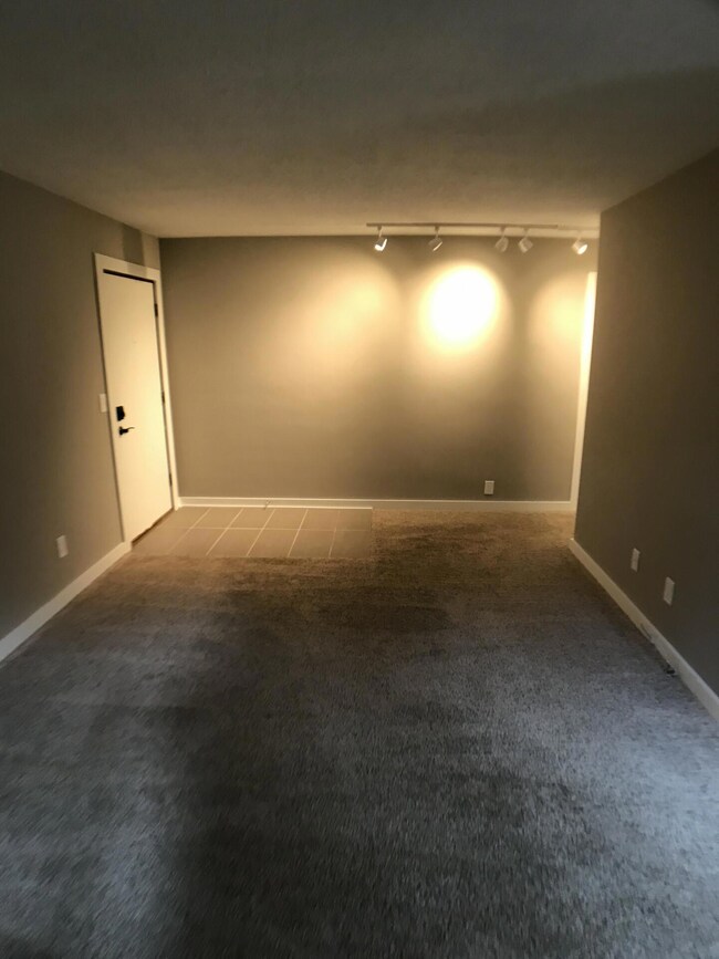 2385 Unity Ave N, Golden Valley, MN 55422 - photo 3