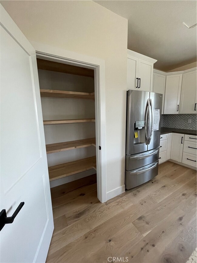 Kitchen pantry