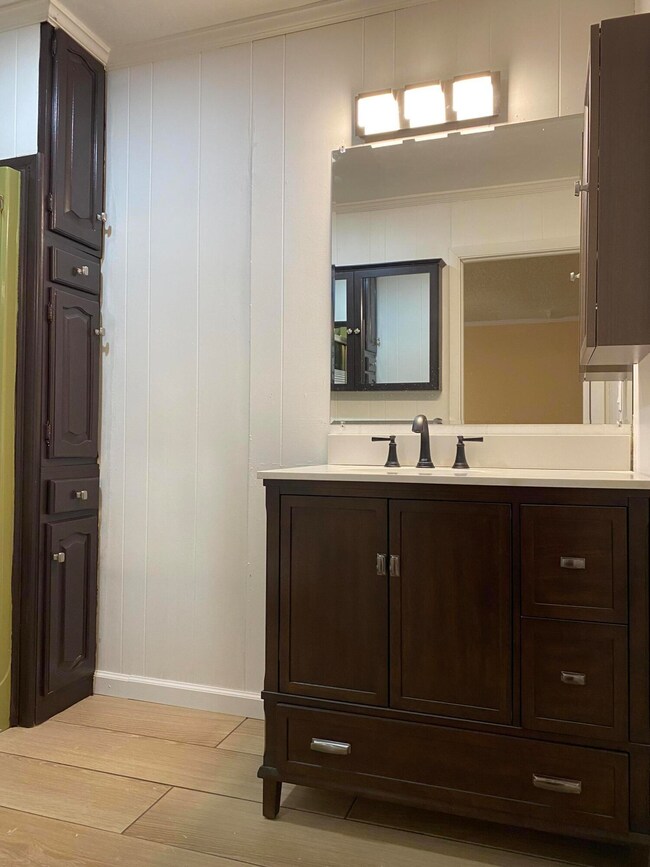 2038 Daron Place, Flint, MI 48505 - photo 5