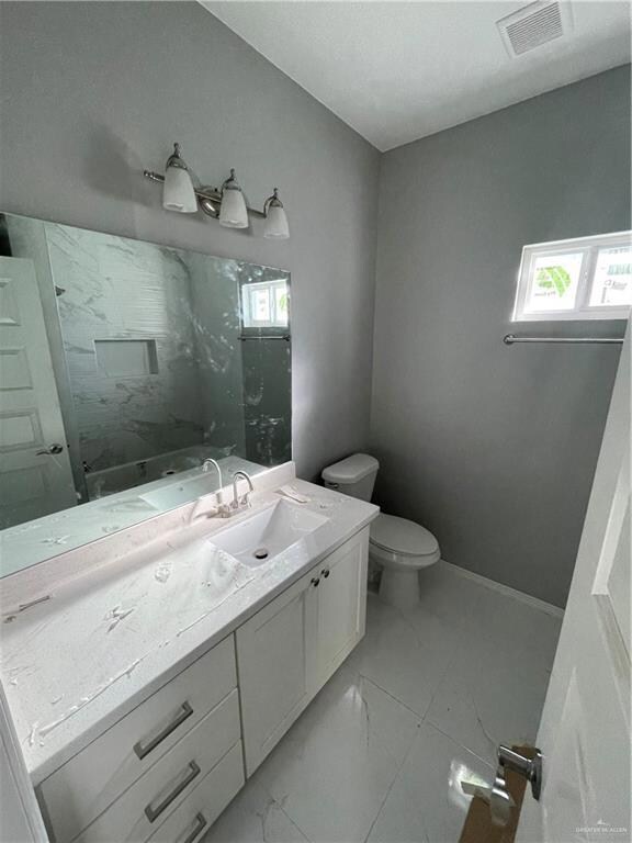 810 Lark Cir, Alamo, TX 78516 - photo 6