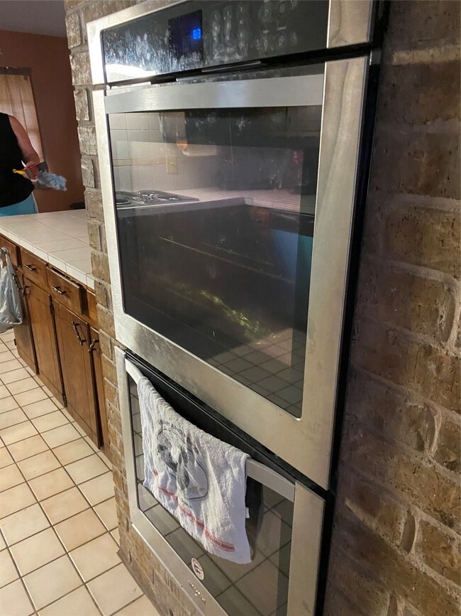 2852 County Road 936c, Alvin, TX 77511 - photo 3