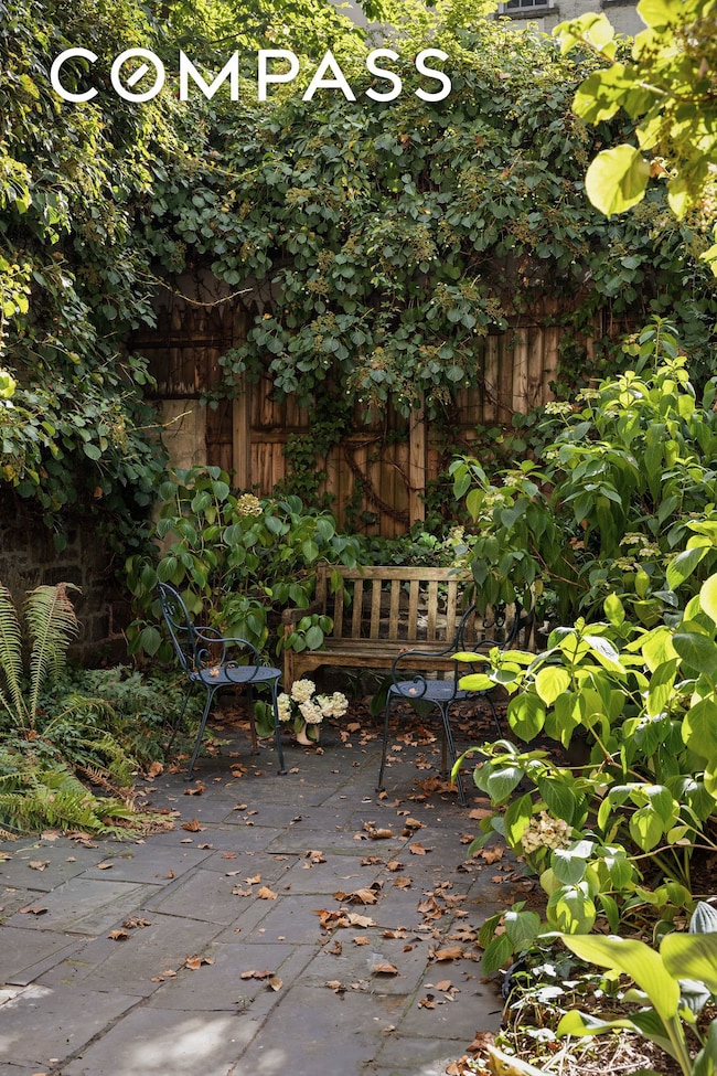 348 W 20th St, New York, NY 10011 - photo 5