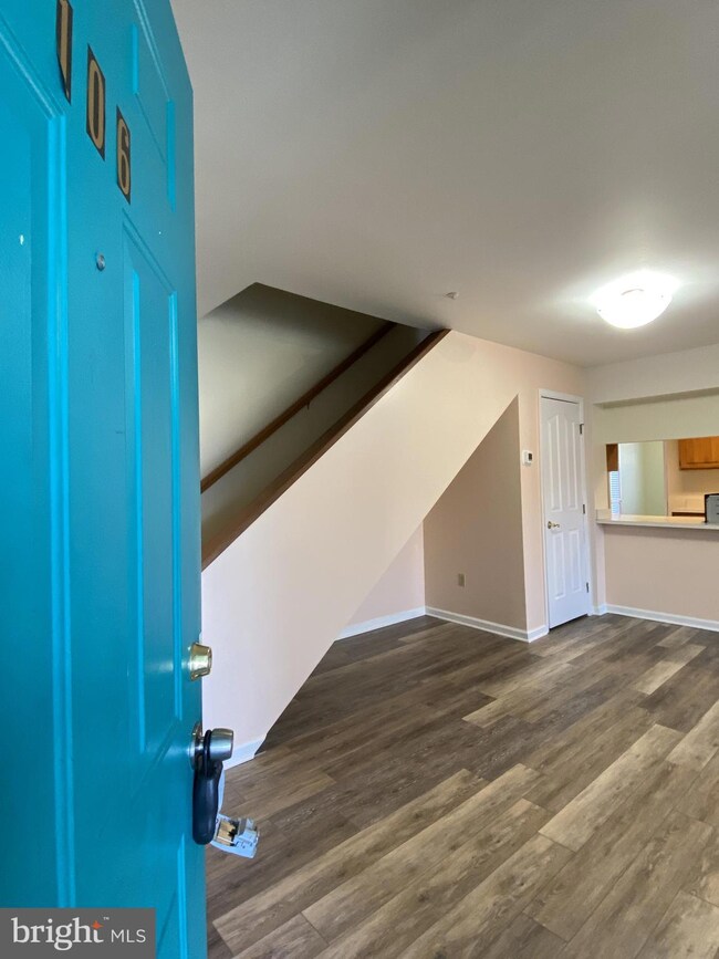 106 Waters Edge Dr, Newark, DE 19702 - photo 2