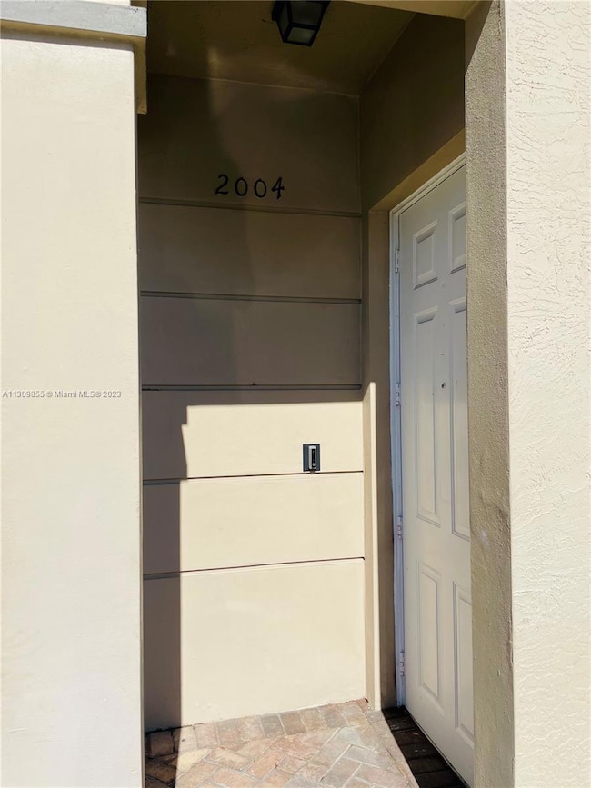 2004 Freeport Ln, West Palm Beach, FL 33404 - photo 2