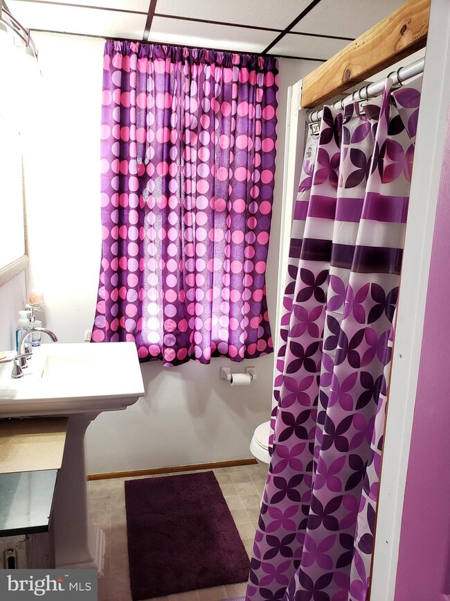 736 N 11th St, Reading, PA 19604 - photo 6