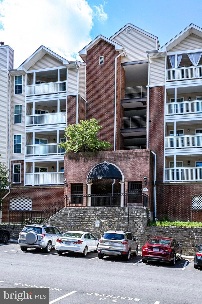 1524 Lincoln Way unit 115, McLean, VA 22102 - photo 2