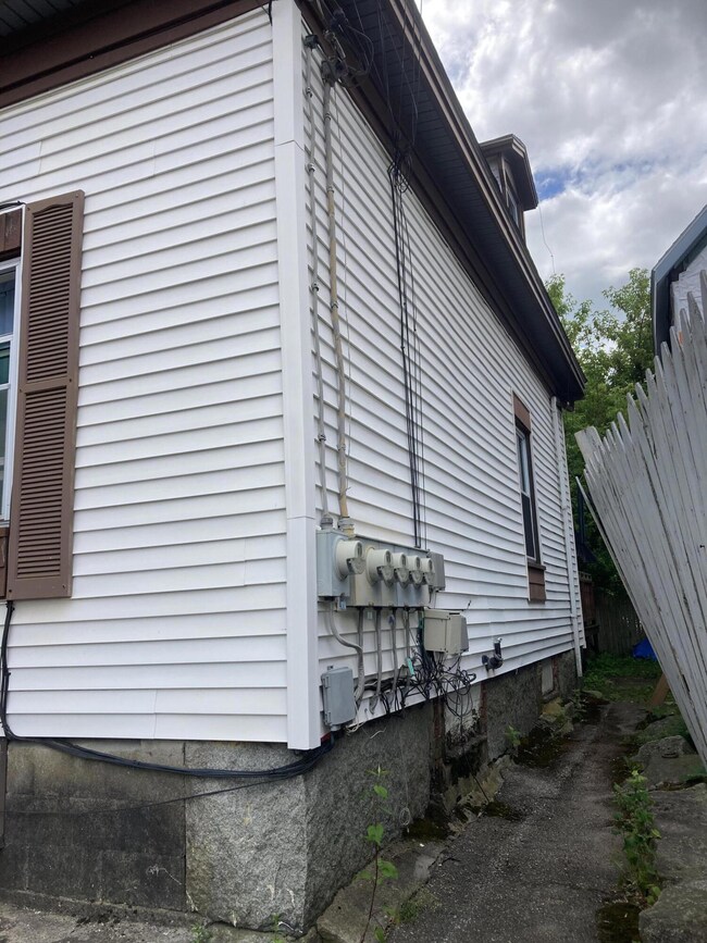 93 Summer St, Biddeford, ME 04005 - photo 4