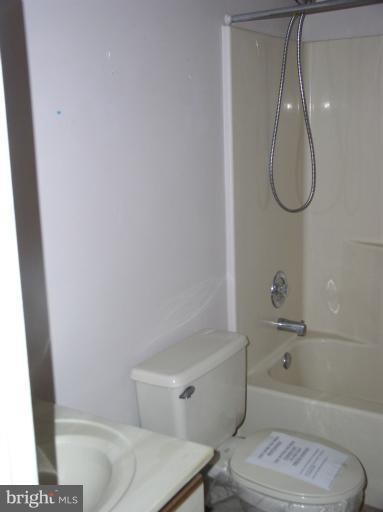 10907 Heatherwood Dr, Spotsylvania, VA 22553 - photo 2