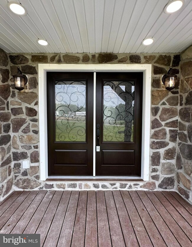 4006 Warm Spring Rd, Chambersburg, PA 17202 - photo 4