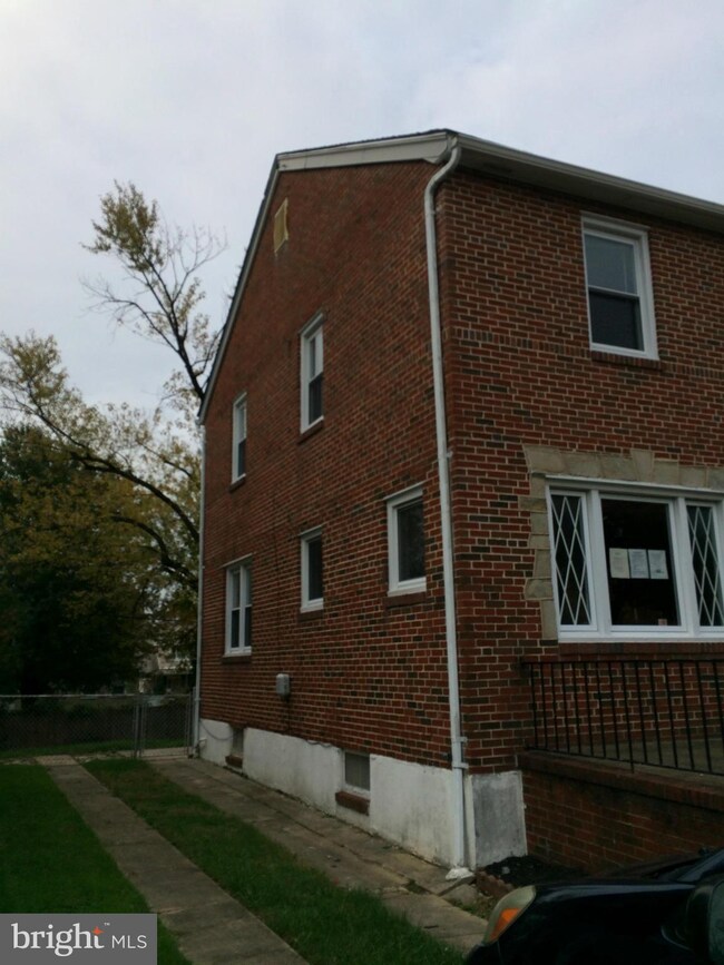 3135 Woodring Ave, Parkville, MD 21234 - photo 3