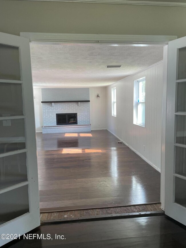 6413 Romilly Dr, Jacksonville, FL 32210 - photo 7