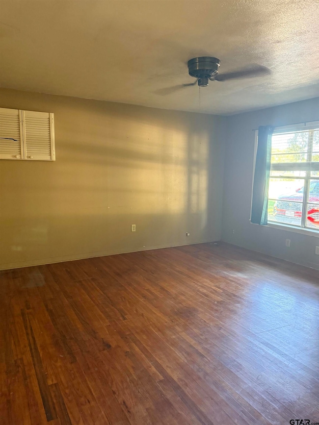 200 Scenic Loop, Hawkins, TX 75765 - photo 2