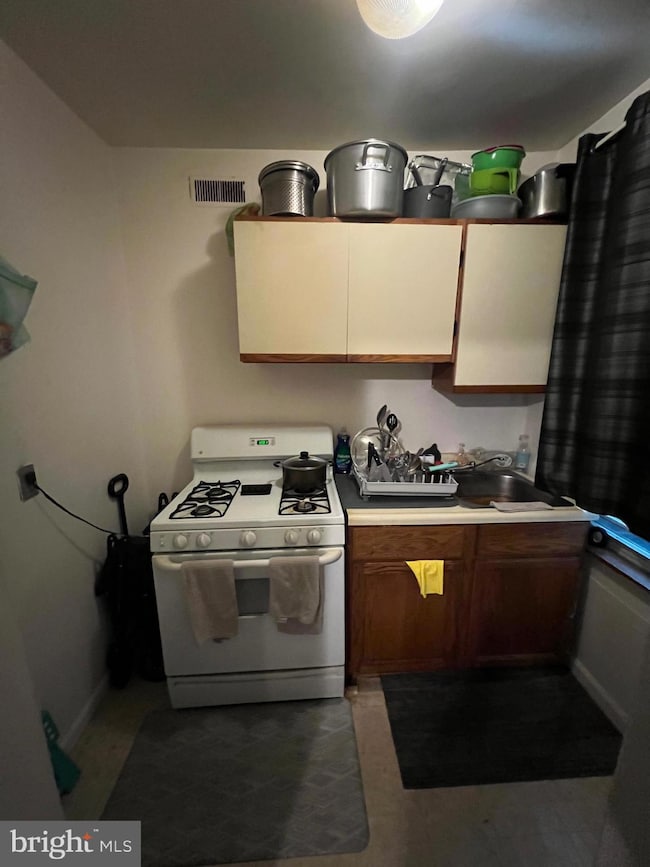 2908 Walbrook Ave, Baltimore, MD 21216 - photo 7