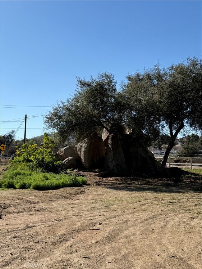 22450 Gavilan Rd, Perris, CA 92570 - photo 5