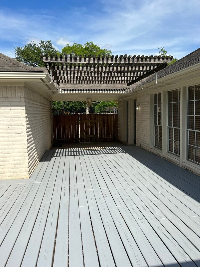 1700 Magnolia Ln, Richmond, TX 77469 - photo 3