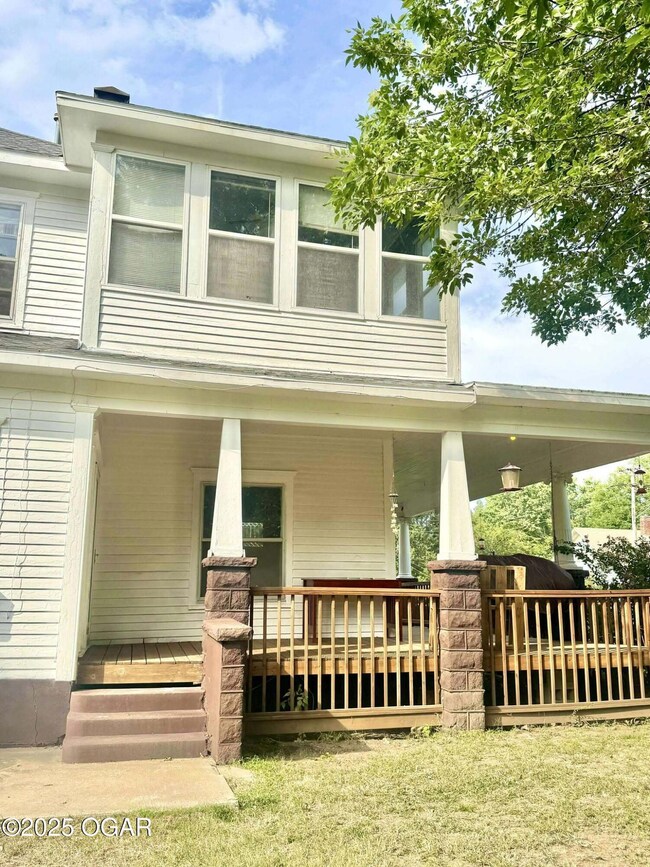 550858218_781307001525643_31310092186036