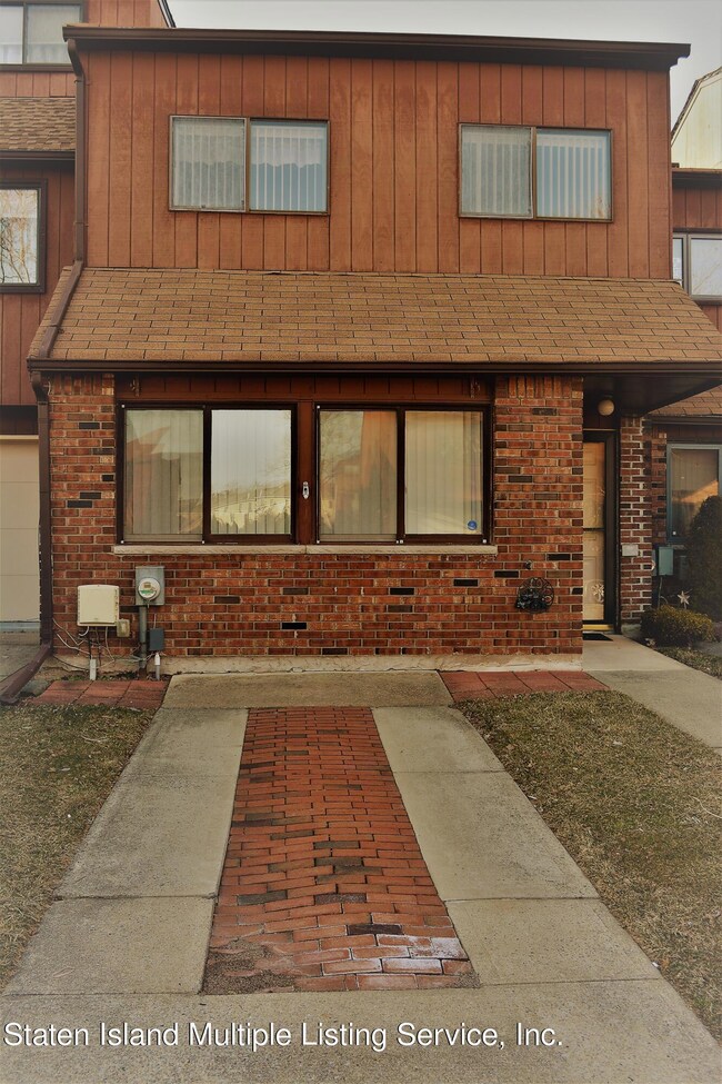 130 Gateway Drive3